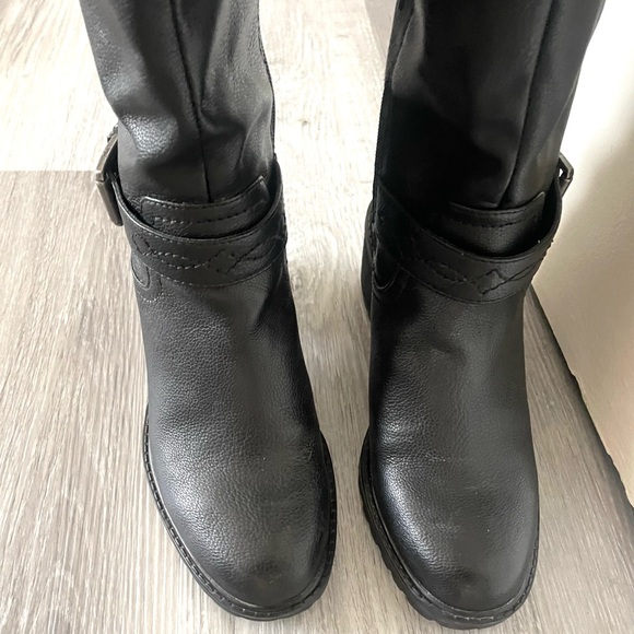 Zodiac Knee-High Buckle Boots 8.5 - Picture 2 of 4